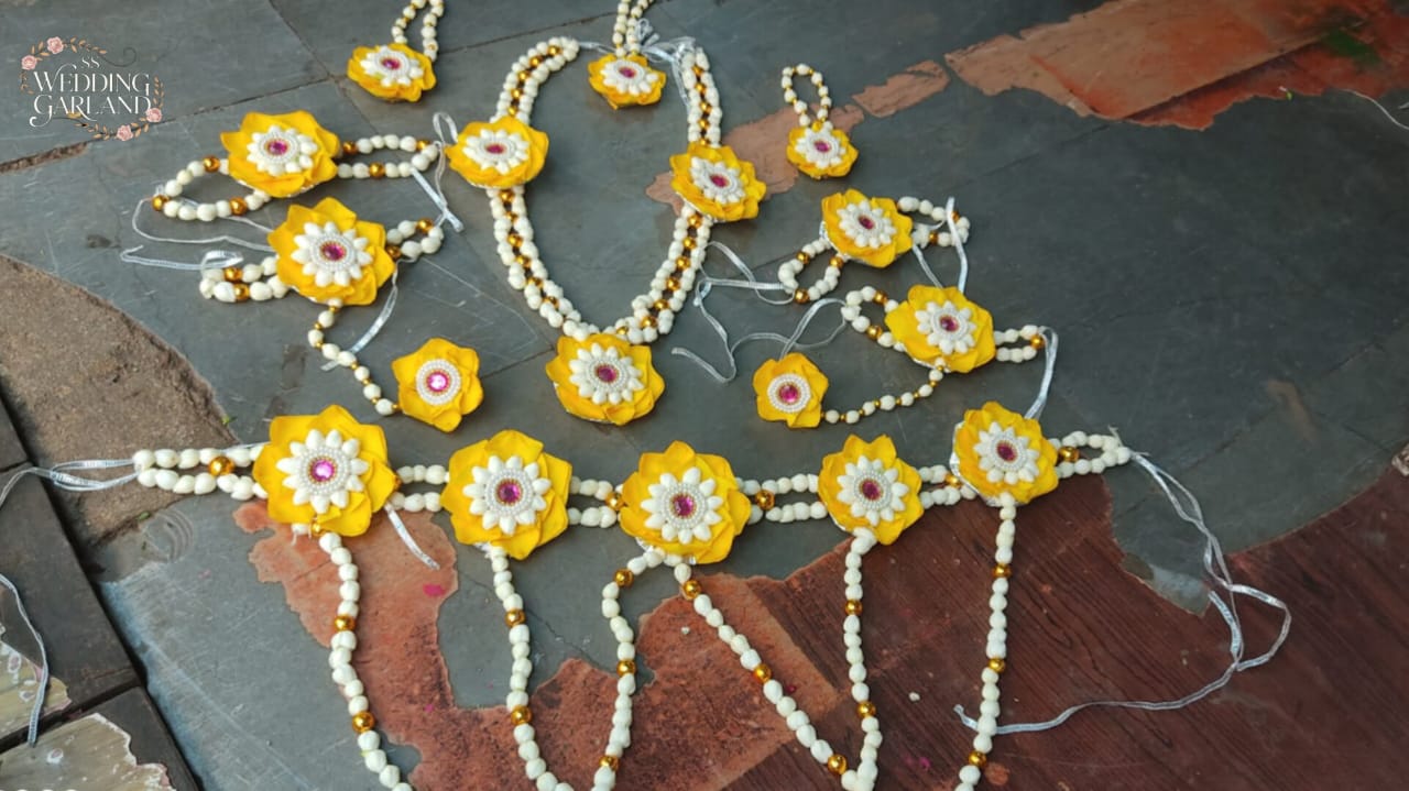 Best flower and floral jwellery