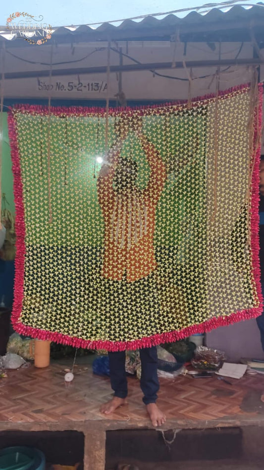 Addutera with petals border