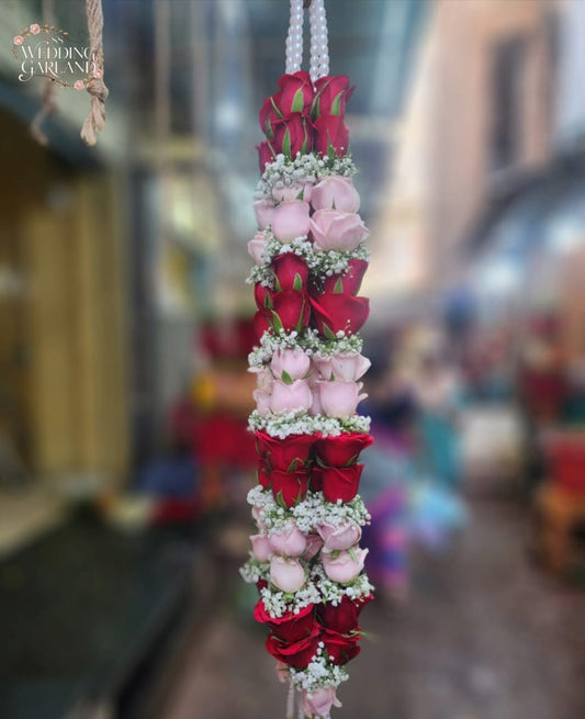 Fresh double colour garlands with gypsy